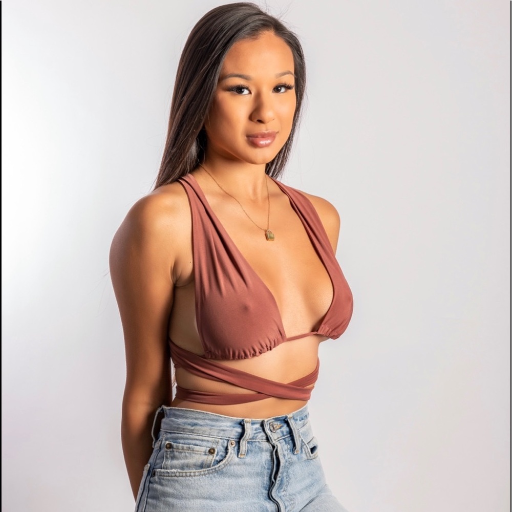 NWT Cropped Self Tie Open Back Top
